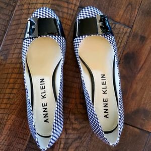 Ann Klein Women's dress shoe